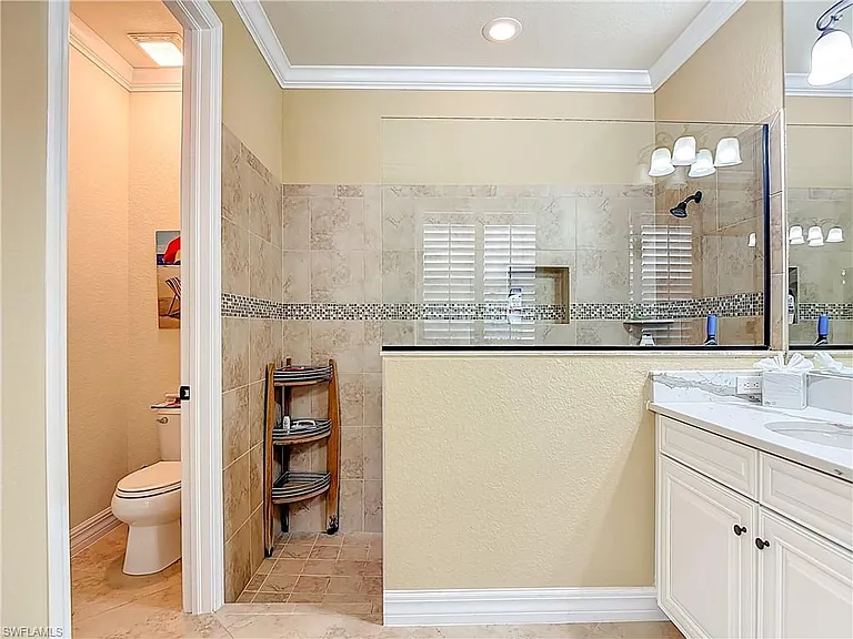 9250 Veneto Pl — Photo 40