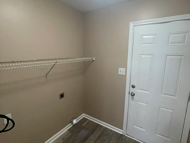 204 Jenna Ave — Photo 6