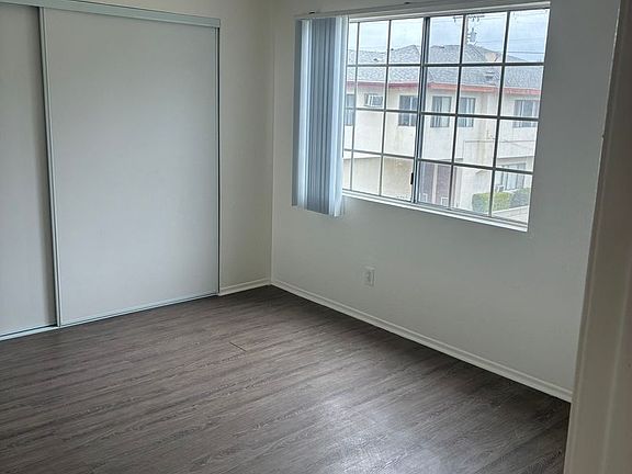 5th image of 7952 Stewart And Gray Rd #7