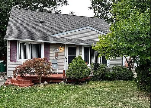 24235 Lexington Ave Photo 1