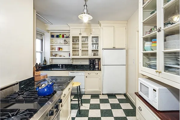 Sold by Stribling | media 15