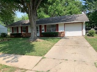 4049 Whitaker Dr, Indianapolis, IN