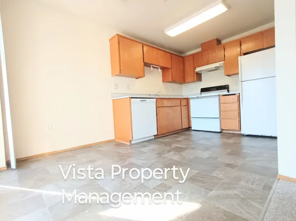 BIG 2 Bed / 2 Bath apartment, commute friendly Bonney Lake location!