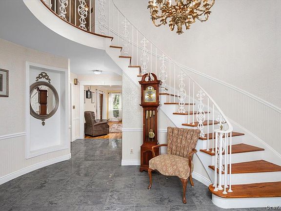 2nd image of 112 Barton Road