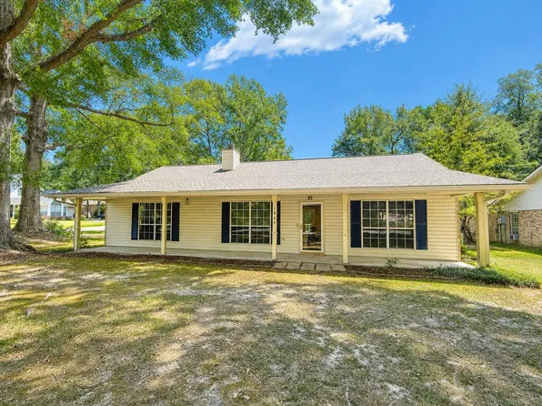 1839 E Lakeshore Dr, Carriere, MS 39426