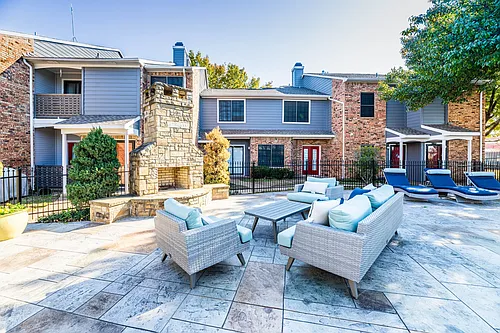 Avalon Villas (LeaseCo) Photo 1