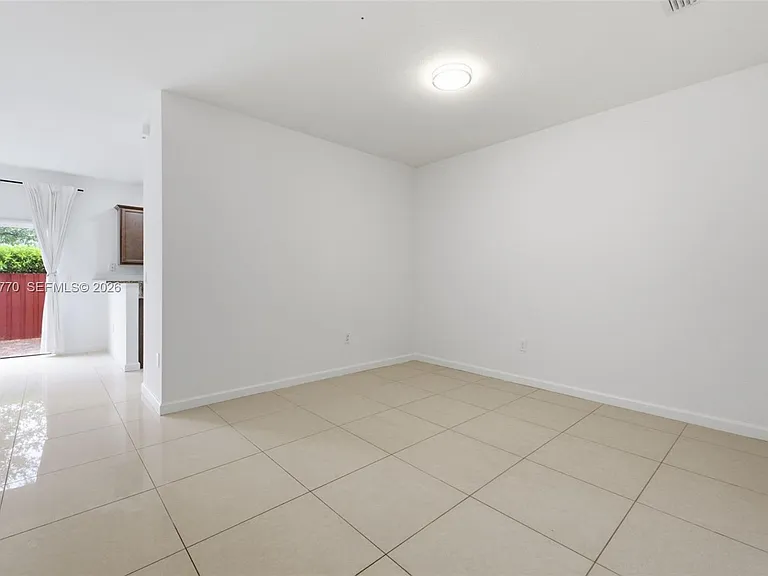 8820 NW 103rd Ave — Photo 10