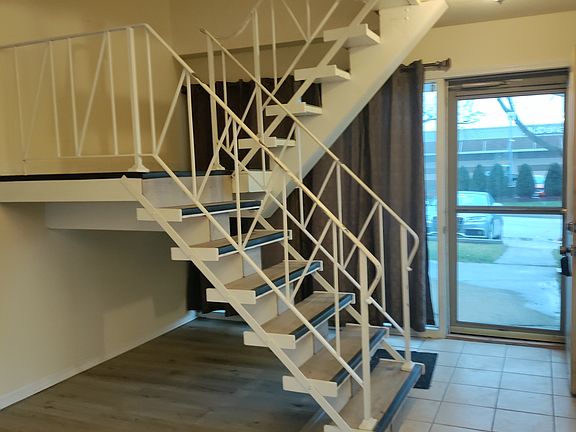 4th image of 15903 Debra Dr