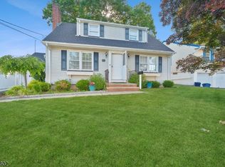 36 Woodside Ave, Hawthorne Boro, NJ 07506