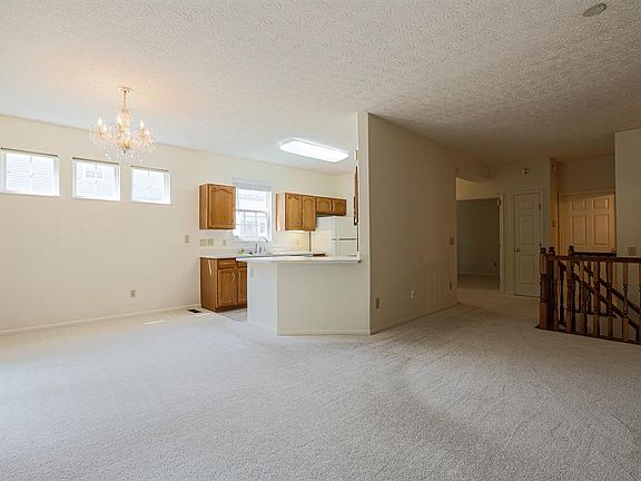 5th image of 7840 Gapstow Brg Unit 204