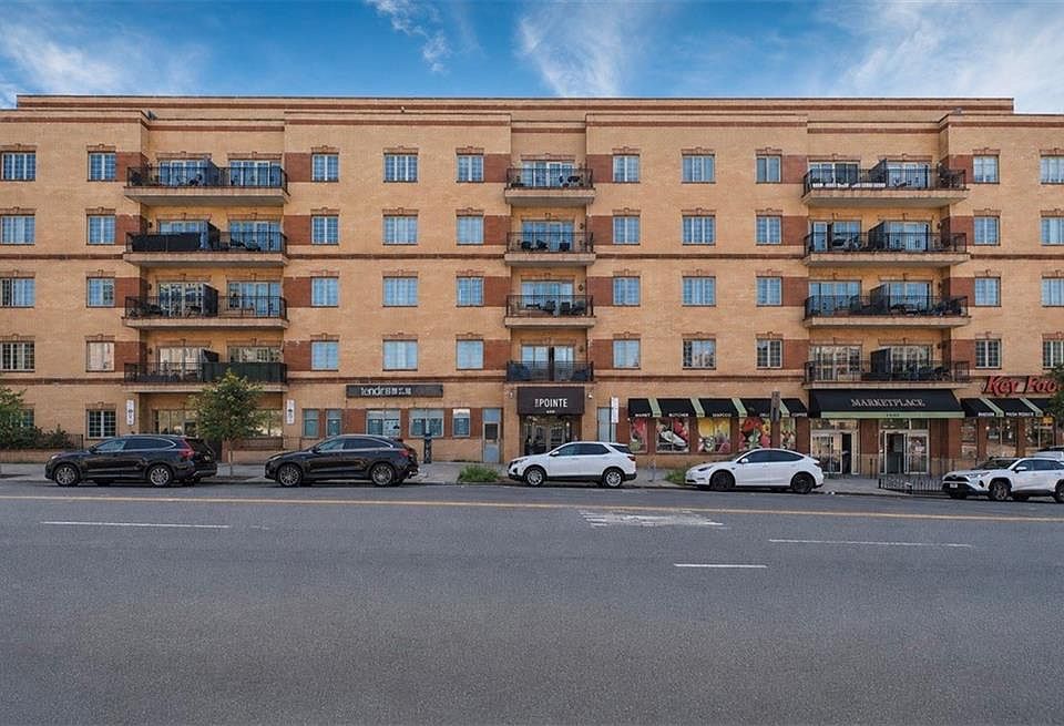 1st image of 155 Bay St APT 2H
