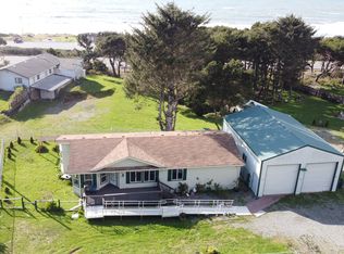 34112 Ophir Rd, Gold Beach, OR 97444