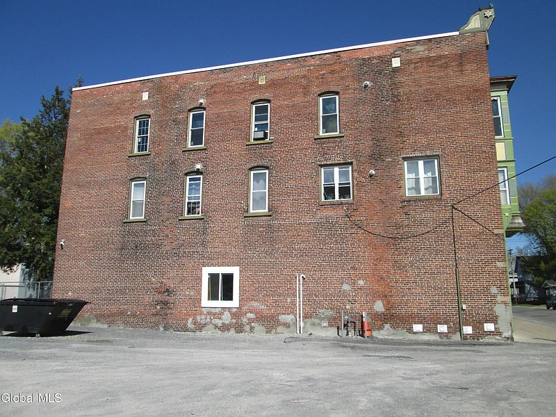 3rd image of 70 North Street