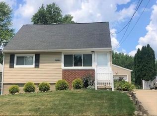 930 Morningview Ave, Akron, OH 44305