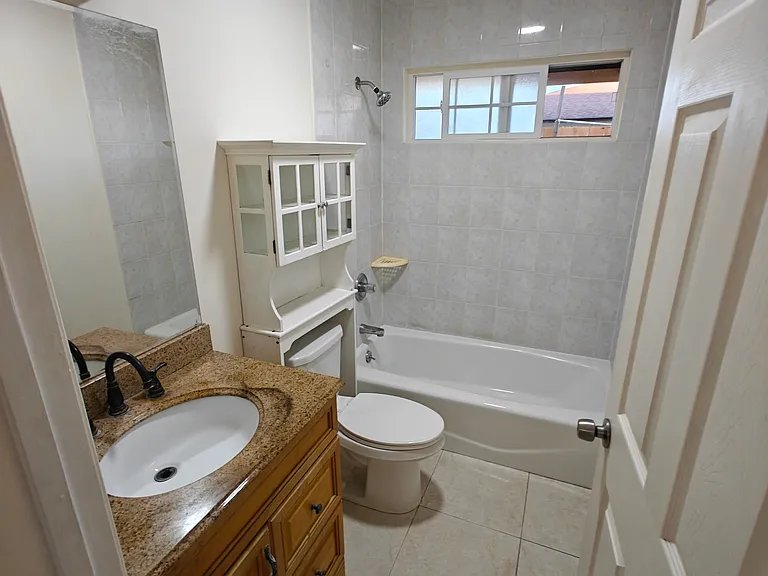 1021 Mao Ln — Photo 3
