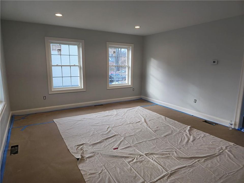 68 Burnside Ave E, Providence, RI 02915 Zillow