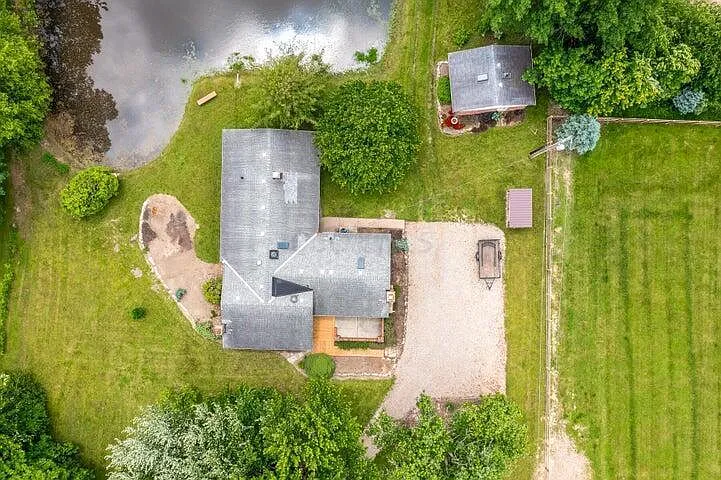 3407 Bean Oller Rd — Photo 45