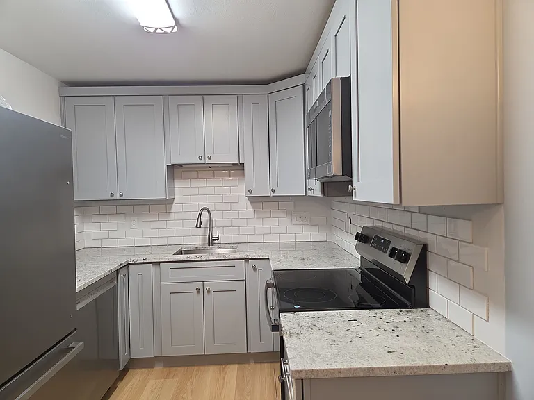 56 Jacqueline Rd — Photo 1