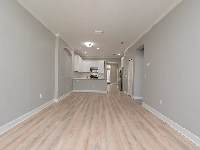 10109 Hayfield Way — Photo 7