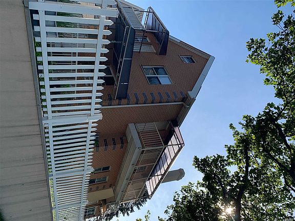 4th image of 6111 134th St Floor 1