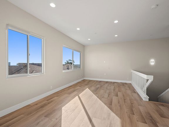 4th image of 2770 2nd Ave Unit 305