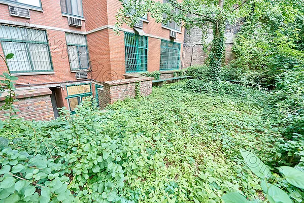 Rented by Genik Group Corp | media 50