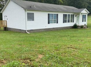 891 Howell Rd, Westmoreland, TN 37186