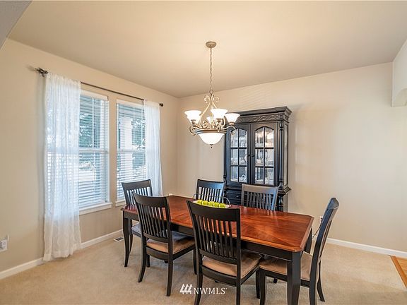 3rd image of 18620 111th Avenue E