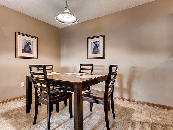 5th image of 13851 Rose Dr