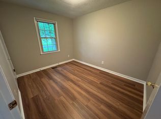 2734 Carters Creek Station Rd, Columbia, TN 38401