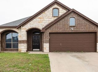 3340 Light Pointe Dr, Dallas, TX 75228