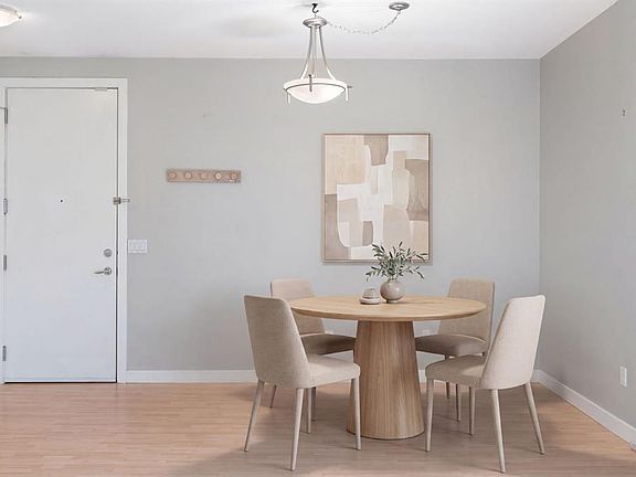 4th image of 303 N 19th Ave SW #207