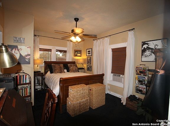4th image of 814 Recio St