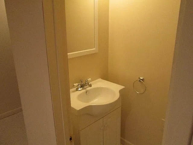 basement powder room