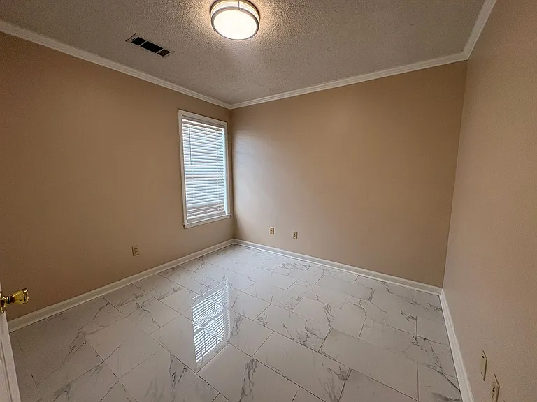 390 N Ericson Rd — Photo 19