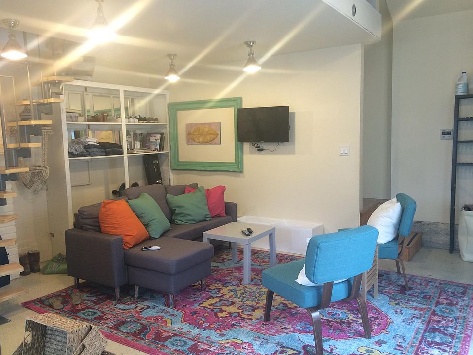 1st image of 2912 Calle Noguera