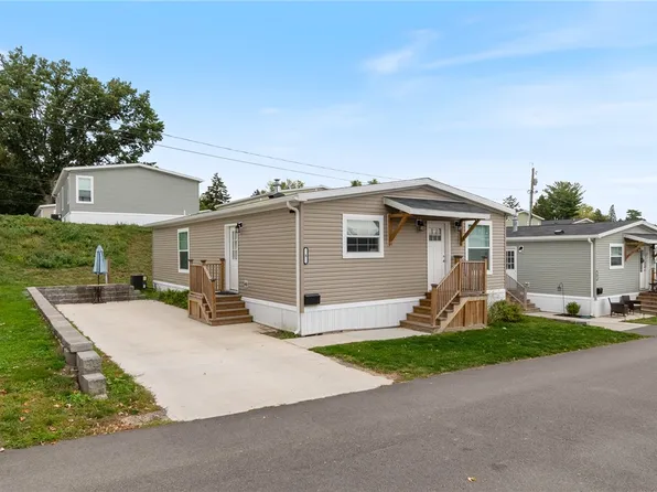 8 Harway Dr, Rochester, NY 14625