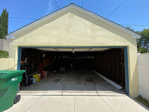 4th image of 533 W Santa Clara Ave