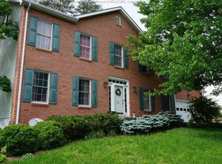 3 Shamblin Pl, Charleston, WV 25314