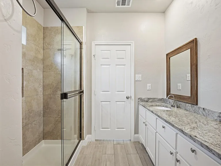 4404 Harris St — Photo 18