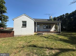 1575 Hunsecker Rd, Bird In Hand, PA 17505