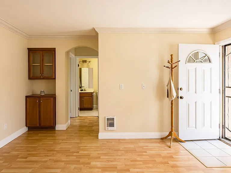 4327 Swift Ave #5 — Photo 8