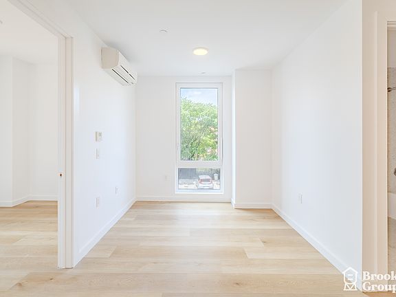 5th image of 1889 Atlantic Ave #2A