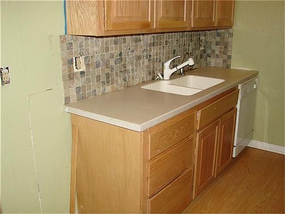 3rd image of 4506 Kinloch Dr