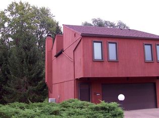 32665 Willowbrook Ln, North Ridgeville, OH 44039