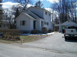 276 Oakdale Dr, Bay City, MI