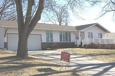 1st image of 822 Urbandale Dr