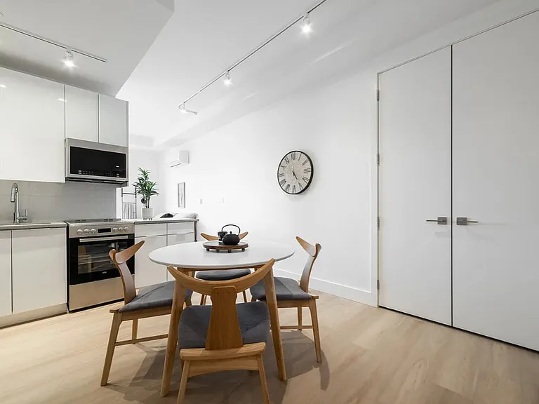 1457 Flatbush Ave #504 — Photo 4