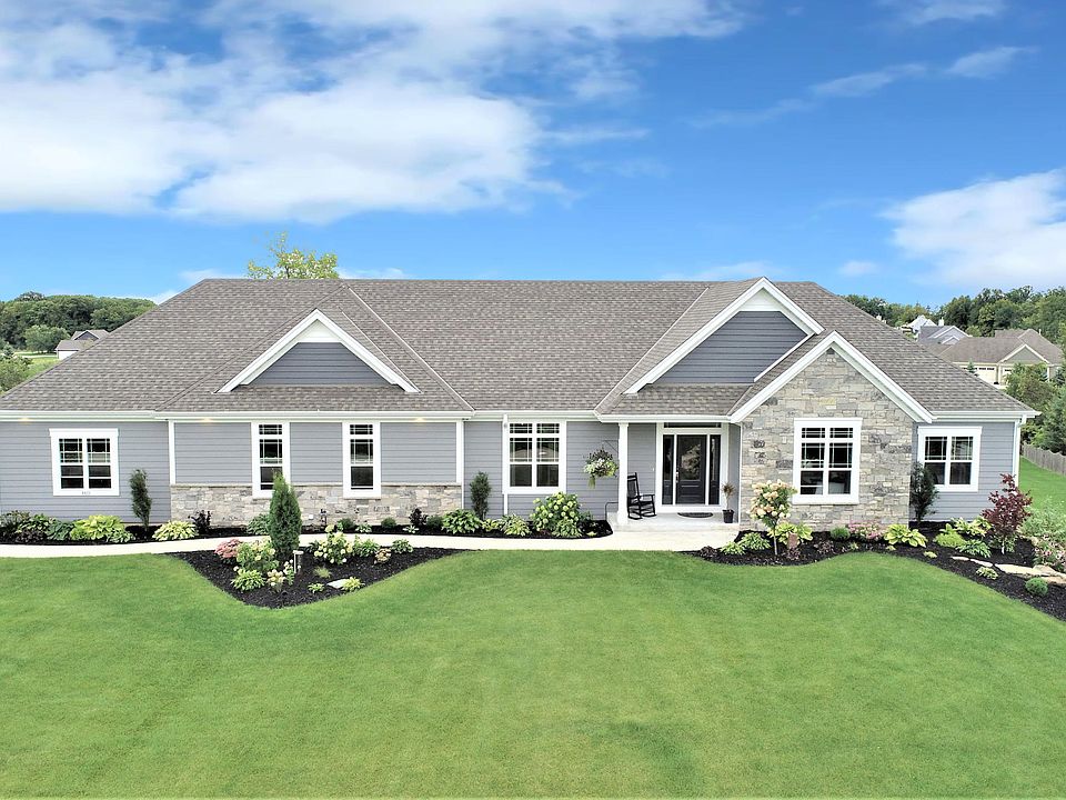 1st image of 8435 White Oak Ct