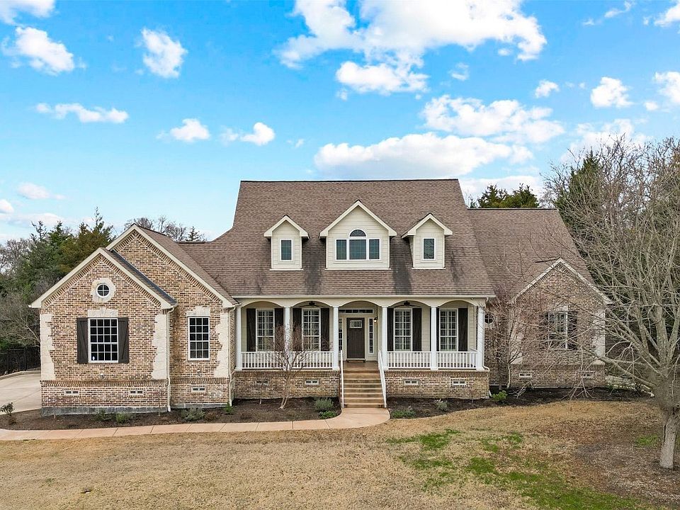 1st image of 4671 Lake Breeze Dr